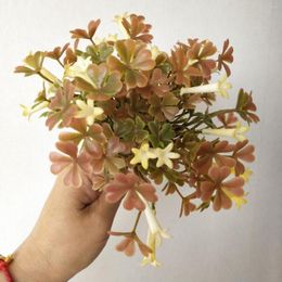 Decorative Flowers Artificial Four Leaf CloverLucky Grass Wind Bell Flower Bouquet Fake Plants Greenery For Wedding Home Decoration