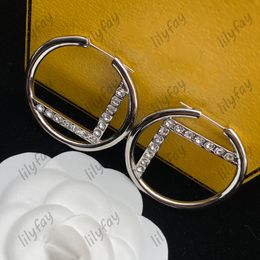 Womens Luxury Jewellery Diamond Letters Loop Stud Love Earring Designer Hoop Earrings Fashion Circle Earring For Women Studs Wedding Gifts New