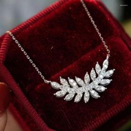 Pendant Necklaces 2023 Trendy Delicate Silver Plated Feather For Women Shine CZ Stone Inlay Fashion Jewelry Chain Party Gift