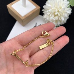 Sweet designer Love Bracelet charms luxe pulsera couple link chain alloy versatile commemoration day cjeweler street womens lucky man bracelets jewelry ZB018 F23