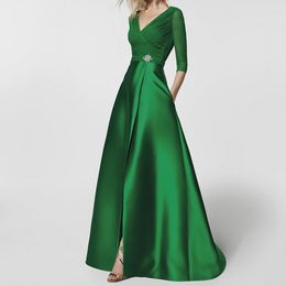 Green Elegant Mother of the Bride Dresses V Neck 3/4 Sleeve Formal Wedding Party Dress Front Slit A-line Floor-Length Femme