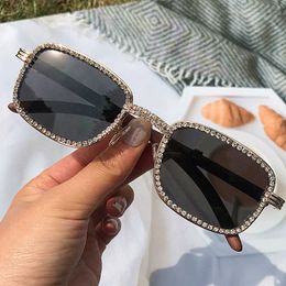 Sunglasses Unique Grain Leg Crystal Square Sunglasses For Women New Fashion Luxury Wood Rhinestone Sun Glasses Men Punk Hip Hop Eyewear G230223