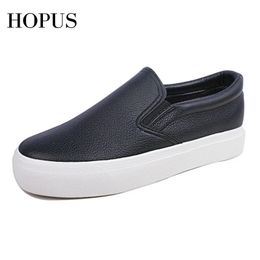 Dress Shoes Women Sneakers Leather Shoes Spring Trend Casual Flats Sneakers Female Fashion Comfort Slip-on Platform Vulcanised Shoes 230224