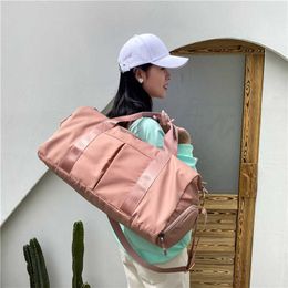 Duffel Bags Large Female Travel Bag Travel Pocket Fashion Cross Body Sports Travel Bag Shoe Compartment Clothing Storage Bag Shoulder Bag 230223