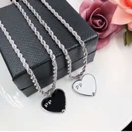 Fashion Heart-Shaped Necklace Designer Couples Pendant Necklaces Personality Letters Design 2 Colours