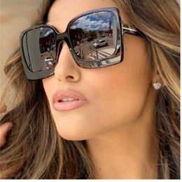 Sunglasses Luxury Brand Designer Shades Oversized Sun Glasses Dark Black Fashion Glasses Women Square Sunglasses With T Letters G230223