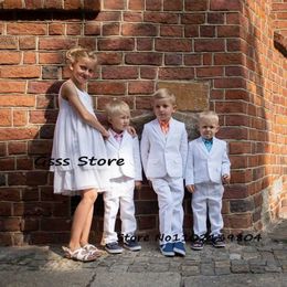 Completi di abbigliamento Completo per ragazzi Smoking da sposa bianco 3 pezzi Blazer per bambini Pantaloni Gilet Abito da cerimonia formale Giacca slim fit W0224