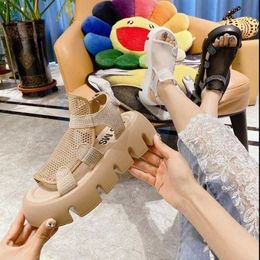 Sandals WOWI KSKC Casual and versatile Sandals Women 2022 Summer New Fashion Thickbottomed Breathable Eugene Yarn Mesh Roman Sandals Z0224