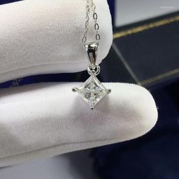Chains S925 Silver Plated Classic Moissanite Diamond Necklace Passed Test Princess D Color Pendant Necklaces Luxury Jewelry