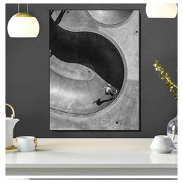 Poster Paintings Venice Skatebowl Picture Skateboarding Sports Wall Art Canvas Painting Decor Venice Skatepark Black White Photo Woo