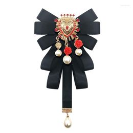 Brooches Retro Fabric Pearl Bow Tie Brooch Ribbon Flower Lapel Pins Shirt Collar Luxulry Jewellery For Women Accessories