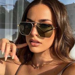 Sunglasses Retro Oversized Square Polarised Sunglasses Woman High Quality Metal UV Protective Eyeglass Men Classic Brand Trendy Sun Glasses G230223