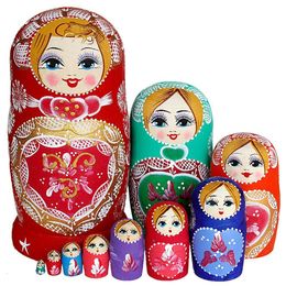 Decorative Objects Figurines 10 Pcs SET Wooden Russian Nesting Dolls Russia Traditional Matryoshka Birthday Christmas Gift Toys for Girls 230224