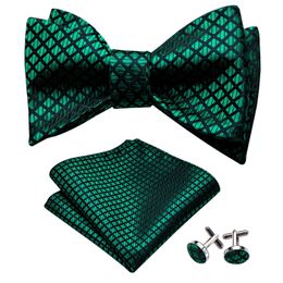Neck Ties Bowtie for Men Solid Green Bow Tie Plaid Silk Bowtie Set Handkerchief Cufflinks Checked Bows SelfTied Tie BarryWang Wholesale