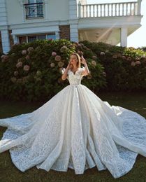 Luxury Ball Gown Wedding Dresses Sleeveless V Neck Off Shoulder Sequins Appliques Beaded 3D Lace Ruffles Lace-up Bridal Gowns Plus Size Custom Made Vestido de novia