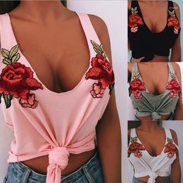 Women's Tanks BKLD Sexy Rose Floral Embroidery Tank Tops Women Summer V-Neck Sleeveless Solid Crop 2023 Irregular Hem Femme Camisole