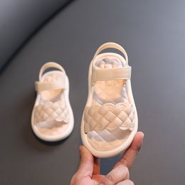 Sandálias cuzullaa verão crianças meninas elegantes princesas tecer sapatos tamanho 24 35 bebês garotos de gancho vestido 230224