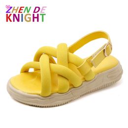 Sandals Girls' Sandals Summer Princess Shoes 2023 New Opentoe Soft Bottom Children's Slippers Children's Baby Shoes Z0225