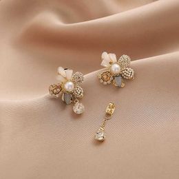 Charm 2021 New Trend Temperament Shiny Crystal Flowers Drop Earrings Long Fresh Multilayer Fashion Pearl Women Earrings Jewelry G230225