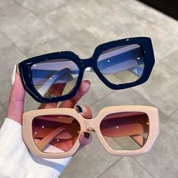 Sonnenbrille KAMMPT Quadratische Vintage-Sonnenbrille für Männer und Frauen, trendiger Farbverlauf, unregelmäßige Cat-Eye-Sonnenbrille, modische Sonnenbrille, UV400, weiblich, G230225