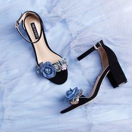 Sandalen Damen Blumen Hochzeit Schuhe Schwarze Pumps 7cm Block High Heels Braut Damen Knöcheltaschen Riemen Plus Size