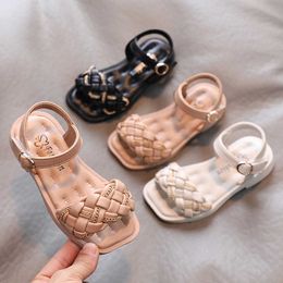 Sandals Girls Sandals Weave Princess Shoes 2022 Summer New Style Gladiator Sandals Kids Children Big Girls Ankle Strap Roma Beach Shoes Z0225