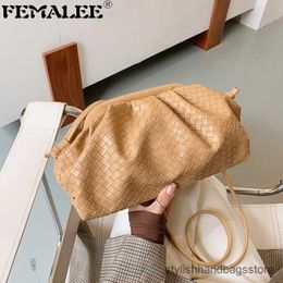 Women Retro Wrinkled Hobos Bags Fashion Designer Cloud Underarm Handbags Trendy Knitting Solid Colour Crossbody Shopping Purses Q1208