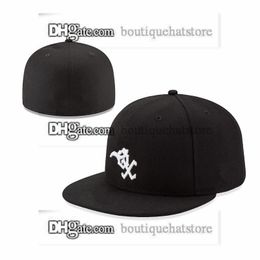 One Piece Men's Team Baseball Fitted Hats Black Royal Blue Purple Colour " Chicago" SF W Flat Letter Sport Full Closed Caps Mix Size 7- 8 For Men and Women MA2-025