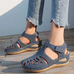 Sandals Spring Summer Shoes Women Sandals Retro Walking Shoes Slip On Beach Shoes Woman Slipper Soft Zapatos De Mujer Footwear Female Z0224