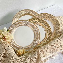 Decorative Plates Creative Gold Stroke Ceramic Plate 8 Inch Relief Lace Afternoon Tea Cake Dessert Plates Breakfast Bread Dish Bonechina Tableware Z0227