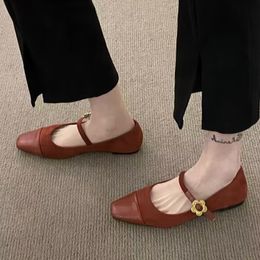 Women's flat shoes shoes summer sandals 2023 new trend round head shallow casual shoes designer ladies walking shoes