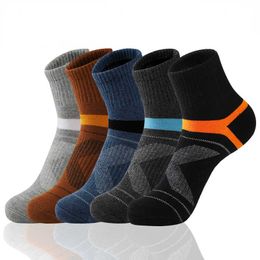 Men's Socks 5pcs Men's Medium Cotton Socks Thickened Sweat Absorbing Sports Socks Outdoor Wearresistant Shock Absorption Running Socks Z0227