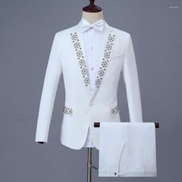 Abiti da uomo Bianco Slim Fit Scialle Colletto con revers 2 pezzi Tuxedo Suit Set Wedding Tux Blazer Giacca e pantaloni Costume Clubwear