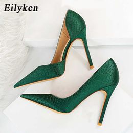 Dress Shoes Eilyken 2023 Fashion Sexy Champagne Serpentine Pointed Toe Women Pumps Summer Wedding Party Stiletto High Heels Shoes Large 43L230227