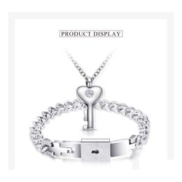 car dvr Bracelet Necklace Couple Female Lock Male Bracelets Hypoallergenic Fashion Titanium Drop Delivery Jewellery Sets Dh3Oe