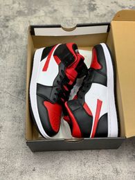 Shop 2023 Latest 1s Bred Toe Basketball Shoes 1 Mid White Black Red Girls Boys Outdoor Best Designer Sneakers