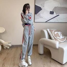 Womens Two Piece Pants Sets Grey Plush Sports Casual Suits Fashion Fried Street Sweatshirt and Sweatpant Set Autumn Winter Trend Suit 230227