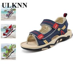 Sandals ULKNN Boy Sandals 2023 Summer New Fashion Boy Student Child Slip Soft bottom Child Open Toe Sandals Z0225