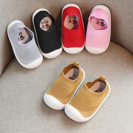 First Walkers Spring Autumn Children's Shoes Baby Toddler First Walkers Shoes Soft Bottom Boys Girls Non-slip Knitted Casual Indoor Shoes 230227