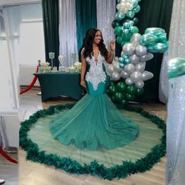 Sheer Neck African Mermaid Prom Dresses Hunter Green Feather Sweep Train Aso Ebi aftonklänningar Sexig se genom festklänning