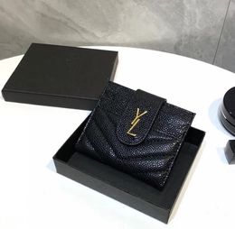 Designer-Geldbörsen für Damen, luxuriöse Kartenhalter, Taschengeldbörse, Herren-Geldbörse, goldene Buchstaben, Leder, solide Tasche, Münze, Reisegeldbörsen, Outdoor-Taschen 2023