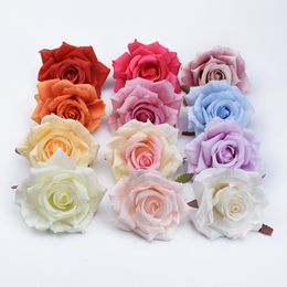 Decorative Flowers Wreaths 100pcs Silk Roses Wall Bathroom Accessories Christmas Decorations for Home Wedding Artificial Plants Bride Brooch 230227