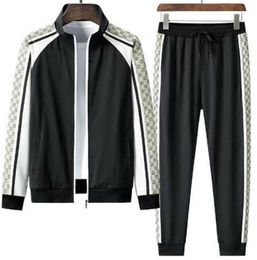 Mens Tracksuit Two Pieces Sets Jackets Hoodie Pants With Letters Fashion Style Spring Autumn Outwear Sports Set Tracksuits Jacket Tops Suits Jacket outdoor sports