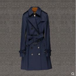 CON LOGO Trench coat in stile britannico per le donne Cappotti da donna nuovi Primavera e autunno Doppio bottone sopra il cappotto Lungo Plus Size XS-3XL Trench da donna