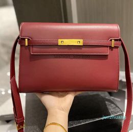 High Quality Luxury Designer bag leather female 2022 new trendy wild cross-body Manhattan commuter retro tofu underarm bag 3303