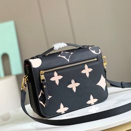 LouiseViution Handbag Louisehandbag M45773 Womens Bestquality Bag Designer Luxury Handbag Crossbody Bags Leather Vintage Bag Ladies Black Letter Geometry Gra