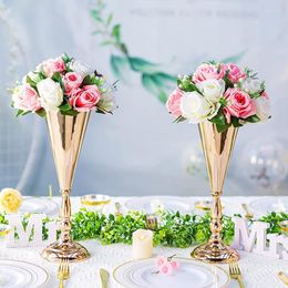 Candle Holders Wedding Decoration Metal Vase Centerpiece Table Flower Stand Ornaments For Party Anniversary Ceremony Birthday Event Home