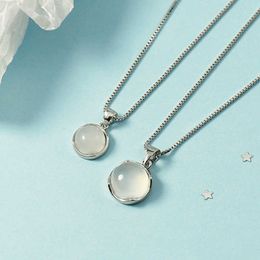 Korean white jade pith Round Pendant Necklace design sense minority women's versatile clavicle chain light luxury high sense gift