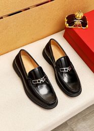 2023 Men Dress Shoes Elegant Business Party Brand Designer Fashion Oxfords Outdoor Men Casual Walking Loafers Size 38-45