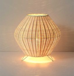 Table Lamps Chinese Pastoral Retro Lamp Rattan Lampshade Wood Bedroom Restaurant Creative Handmade Bamboo Cute LightTable